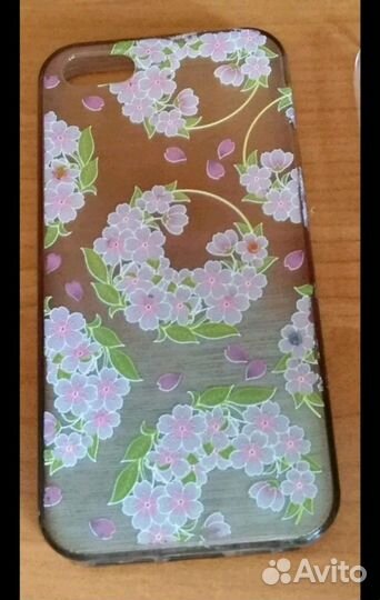 Чехлы на iPhone 5/5S/SE/6/6S