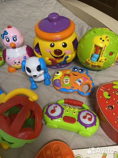 Развивающие игрушки пакетом