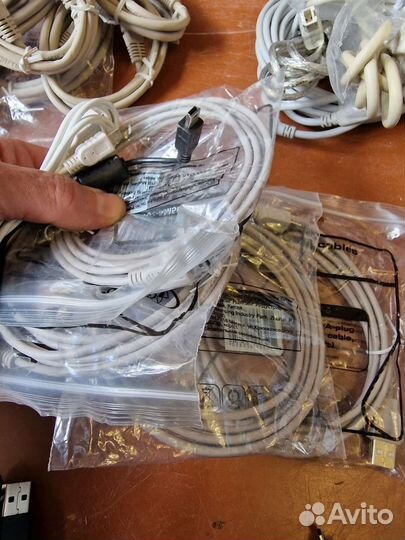 Кабель USB - mini USB