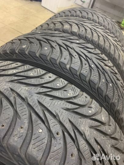 Yokohama Ice Guard Stud IG35 215/60 R17