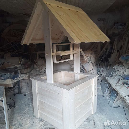 Колодец декоративный