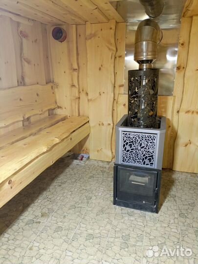 Бригада плотников строителей