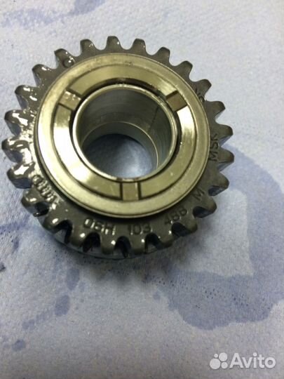 Шестеренка зуб Skoda WV Audi 06H103488M Промежуточ