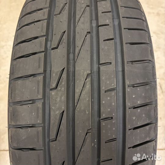 Leao Nova-Force C/S 255/40 R20