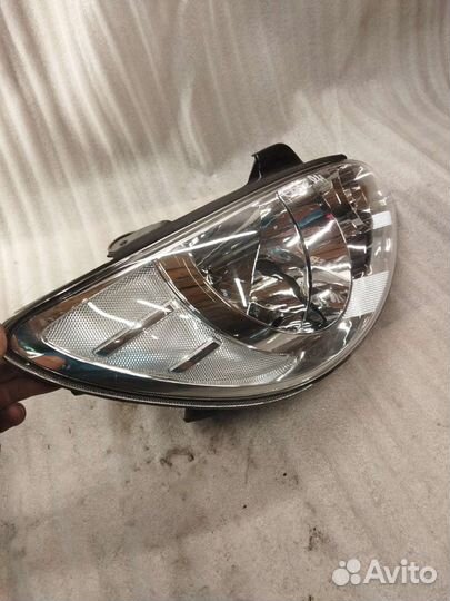 Фара правая Hyundai Getz
