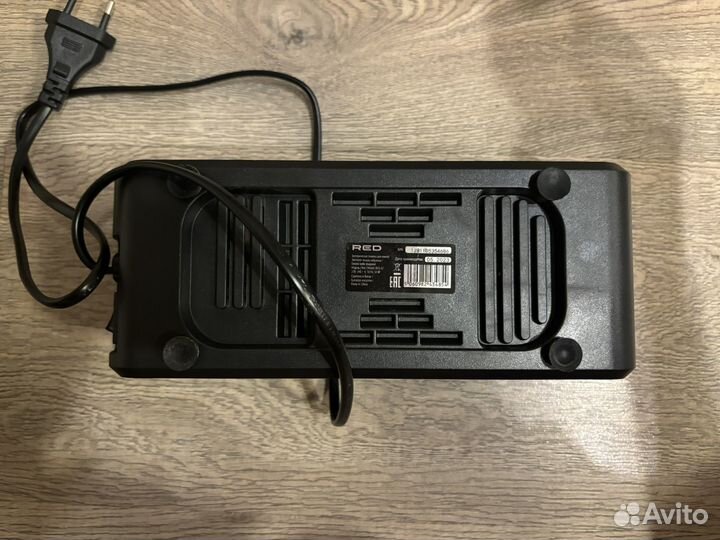 Ножеточка электрическая red