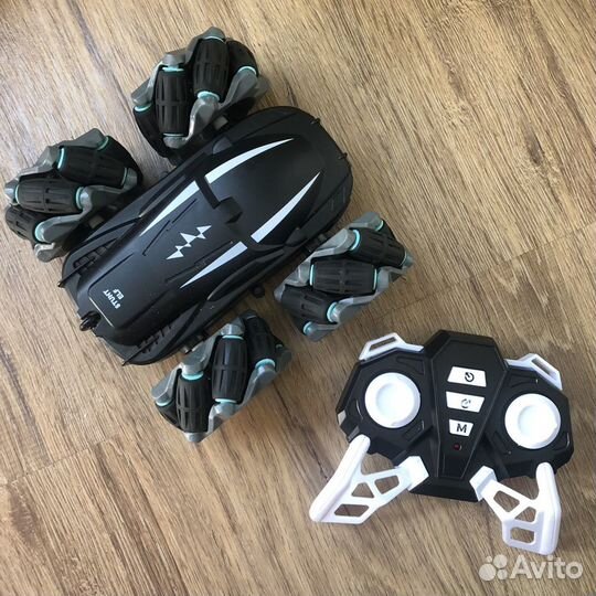 Аккумуляторная машинка на радиоуправлении