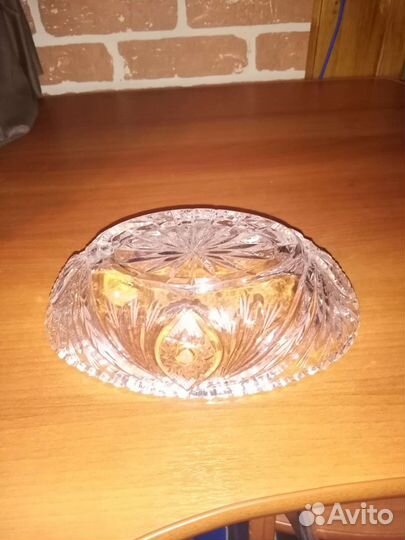 Хрустальная ваза