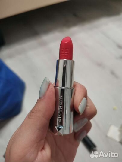 Помада givenchy le rouge