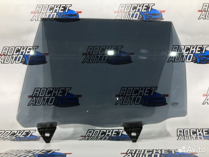 Стекло двери задней левой Porsche Cayenne I 955