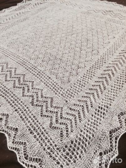 Шаль ручного производства