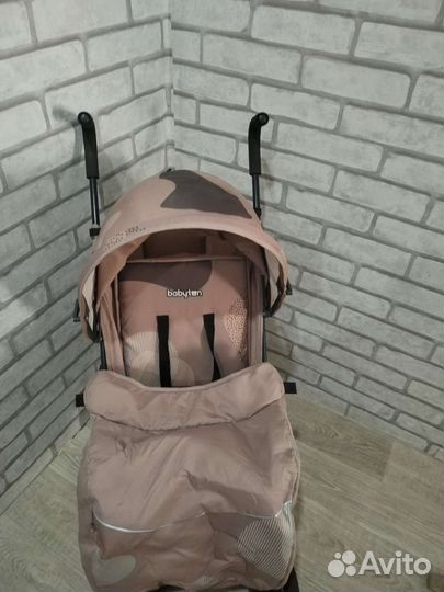 Прогулочная коляска трость