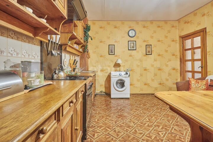 3-к. квартира, 95 м², 2/10 эт.