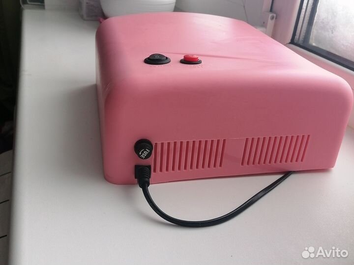 UV лампа-сушка для ногтей