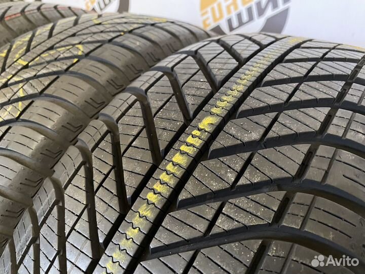 Goodyear Vector 4Seasons 205/50 R17