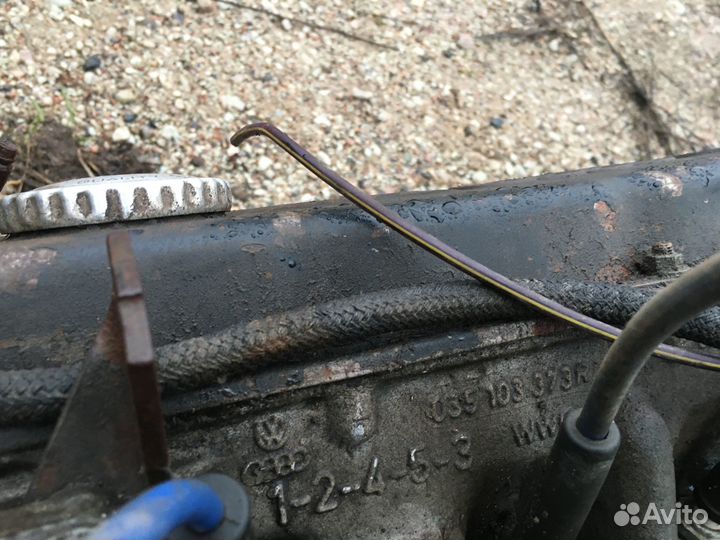 Двигатель и коробка Volkswagen Santana