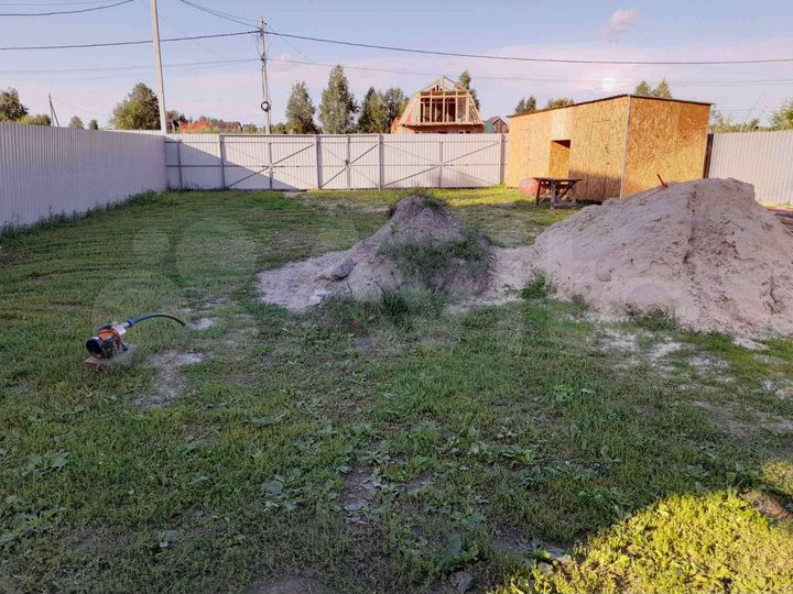 Дача 20 м² на участке 10 сот.