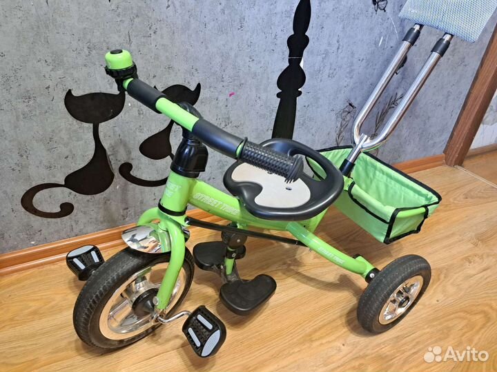 Детский велосипед трехколесный