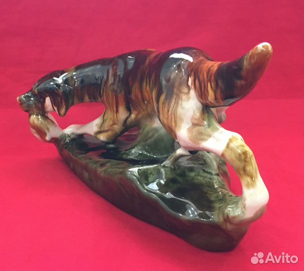 Статуэтка. Майолика. Собака с дичью. СССР
