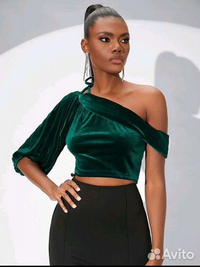 Топ укороченный из бархата