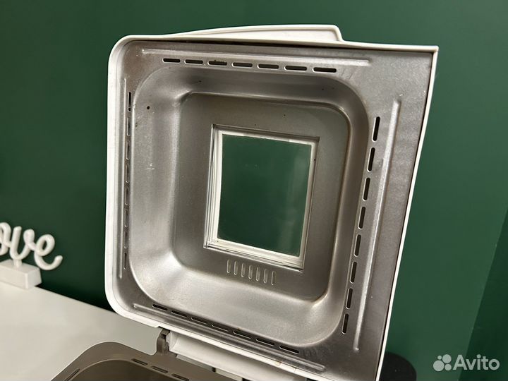 Хлебопечь LG HB-201JE