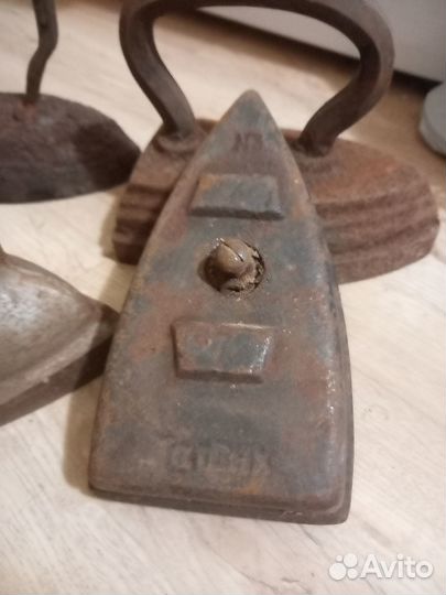 Утюг чугунный старинный
