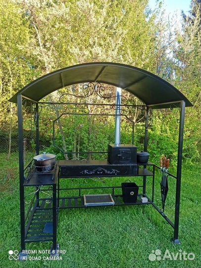 Беседка с мангалом