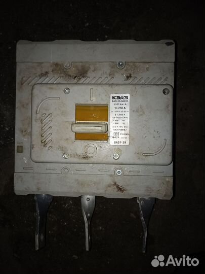 Продам автомат 250 А