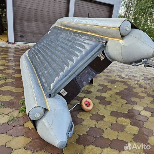 Продам пвх лодку Братан
