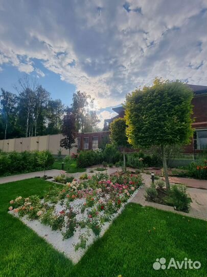 Помощники по хозяйству в дом.Семейная пара