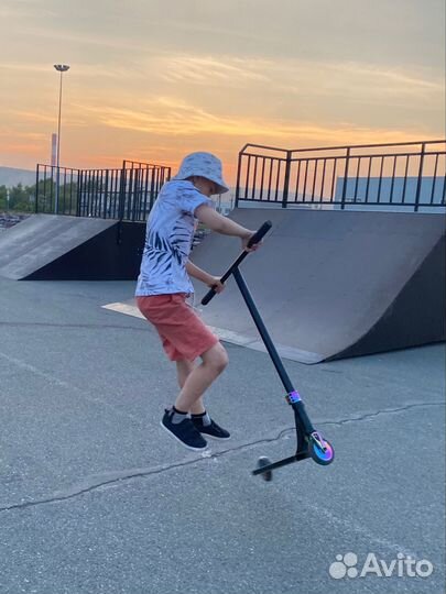 Трюковой самокат стрит