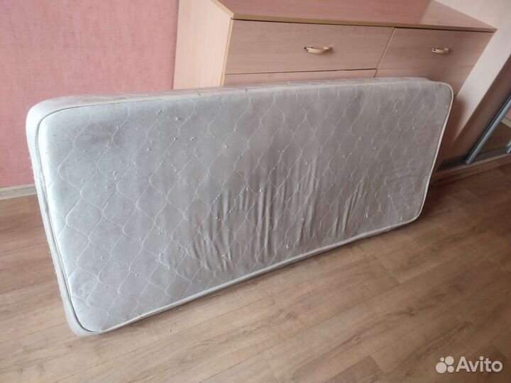 Матрас на детскую кровать