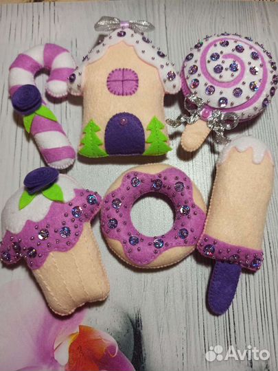 Игрушки на елку