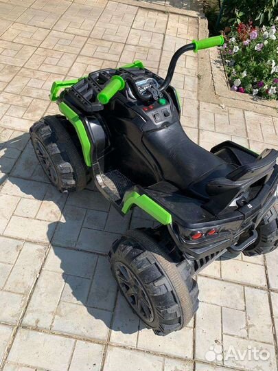 Детский электромобиль бу