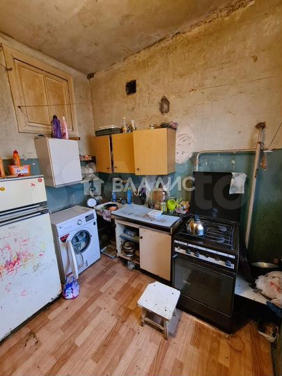 Комната 18 м² в 3-к., 2/2 эт.