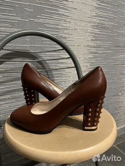 Босоножки женские 37 размер новые