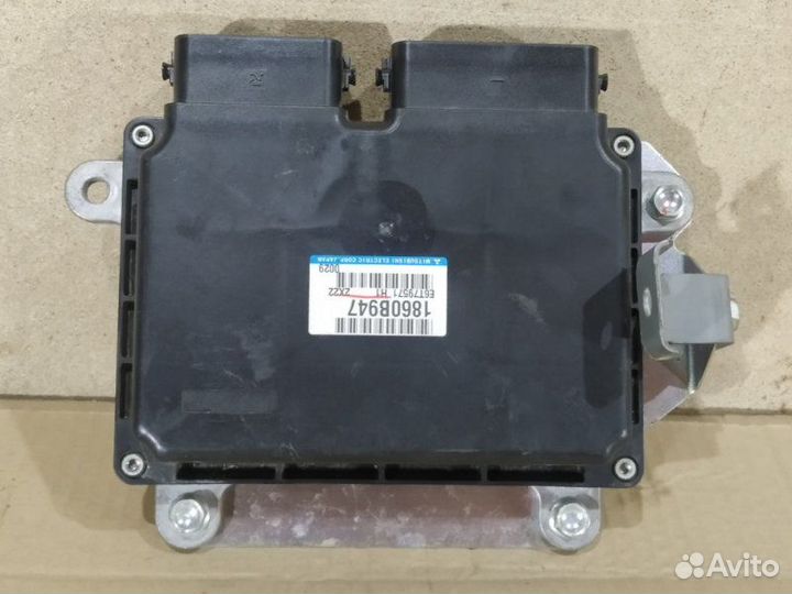 Блок управления двигателем Mitsubishi Outlander