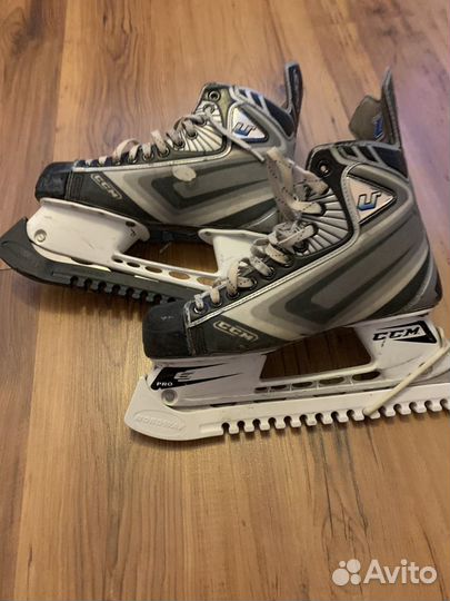 Коньки хоккейный ccm u+