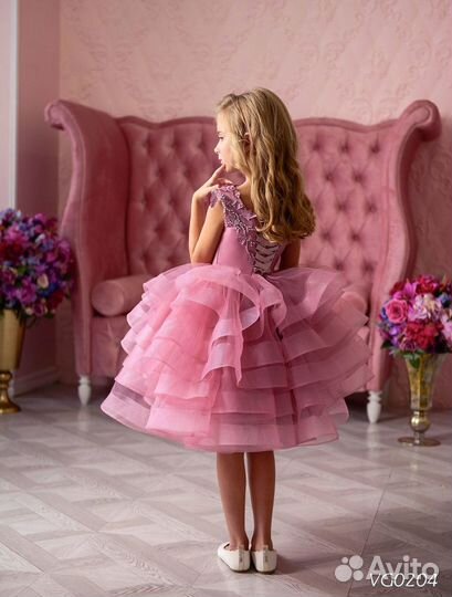 Стильное платье для девочки