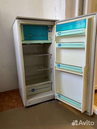 Холодильник бу маленький