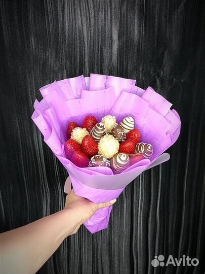 Букет из клубники в шоколаде