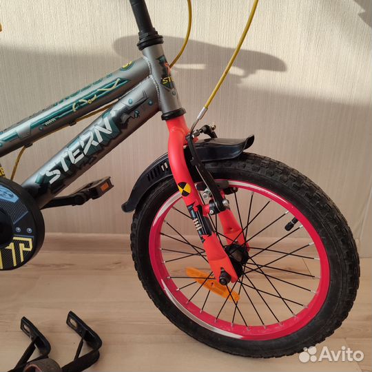 Велосипед для мальчиков Stern Robot 16