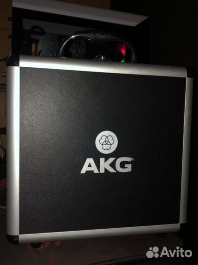Микрофон AKG P220+комплект