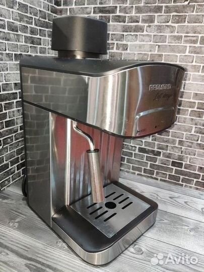 Кофеварка Redmond RCM-M1523