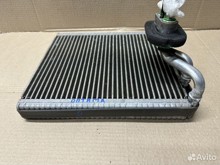 Радиатор кондиционера Kia Optima 3 TF