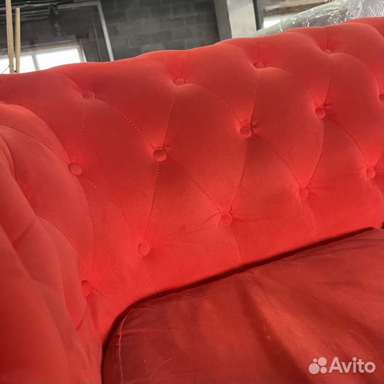 Диваны Честер для дачи и кафе б/у