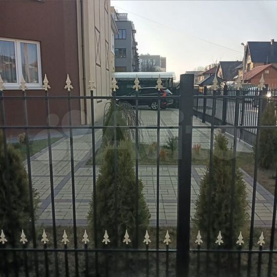 2-к. квартира, 62 м², 1/3 эт.