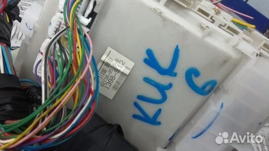 Блок предохранителей toyota avensis T27 (KUK06M101