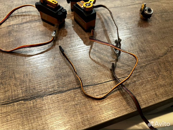 Сервомашинка savox