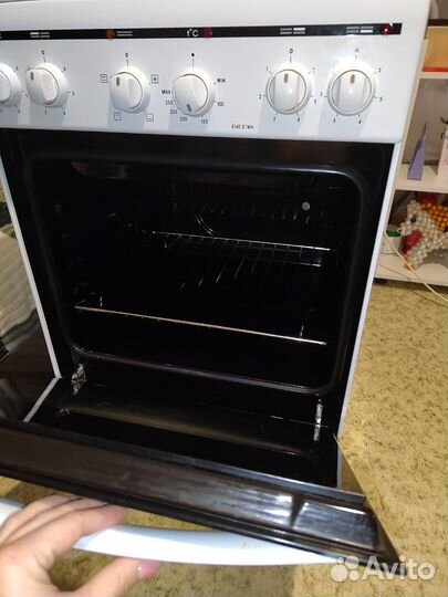 Продам электроплиту 